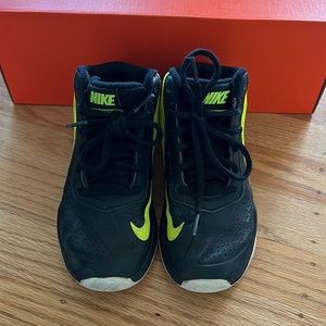 Nike Team Hustle